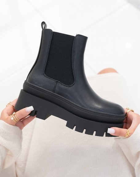 Best Chelsea Boots - Black