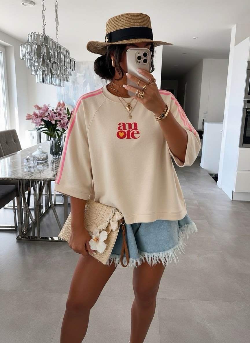 Oversized Amore Shirt